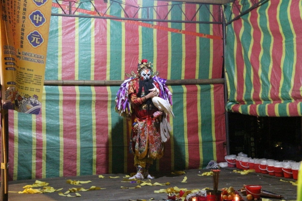 跳鍾馗－中元節夜晚重頭戲，雖有許多禁忌，但仍吸引許多人為此慕名前來觀賞。